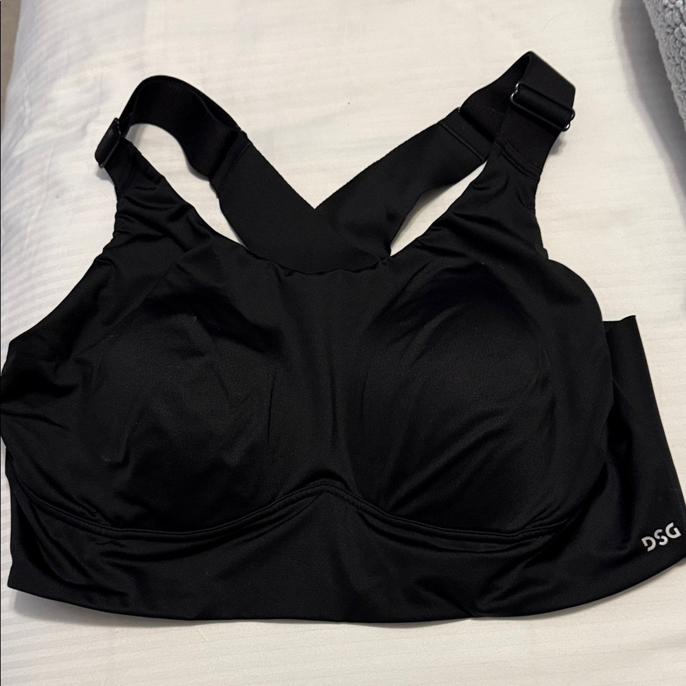 DSG Women's Sleek Black Sports Bra